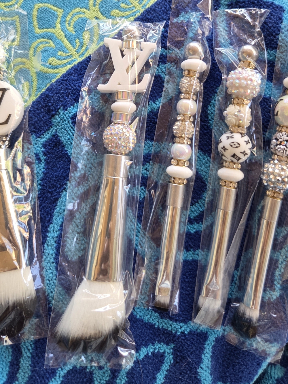Rhinestone Beaded Cosmetic Brush Set with LV Accents - Picture 2 of 2